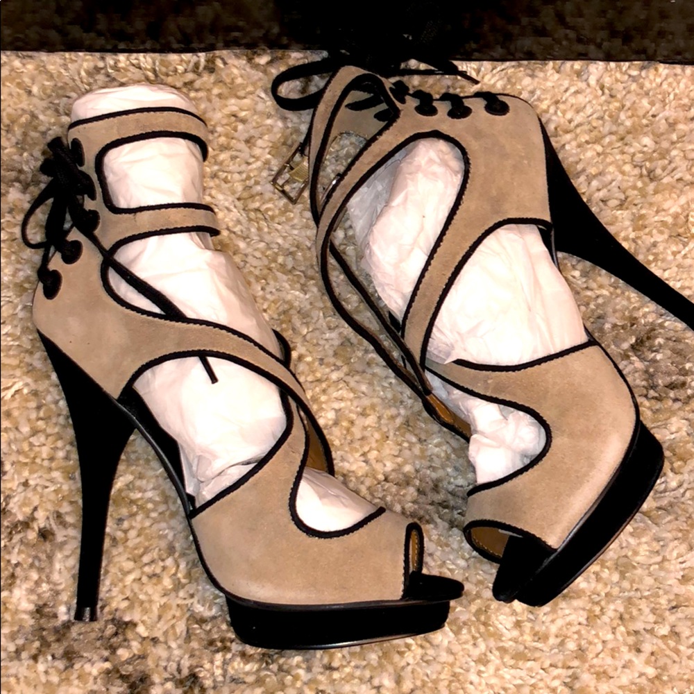 Colin Stuart Stone Color Heels